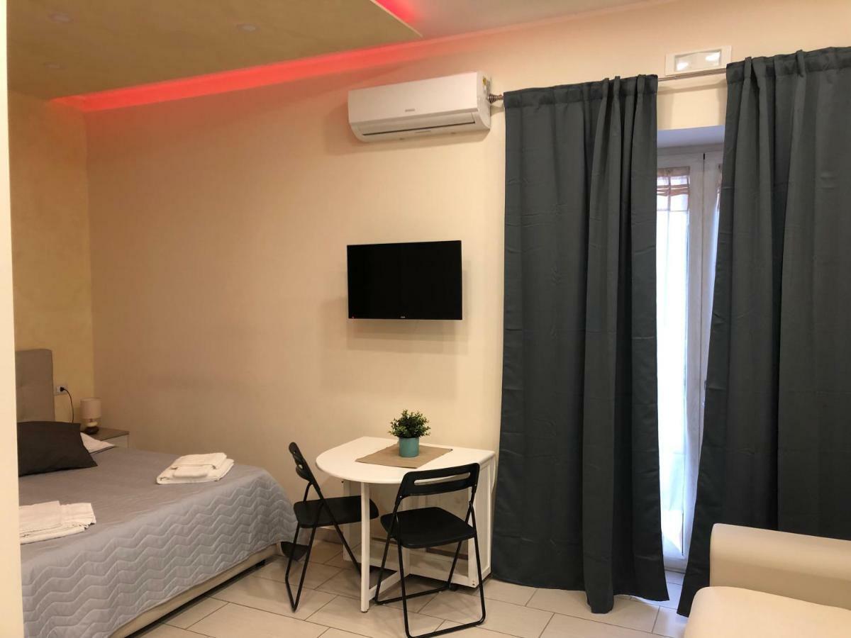 Room25Mq Picasso Cercola Exterior foto